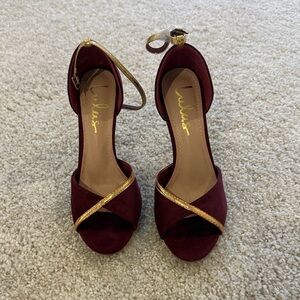 Lulu's Wine Suede Ankle-Strap Heels with Gold Metallic Accent NWT